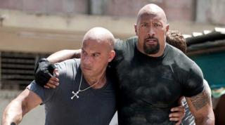 Quá mâu thuẫn, The Rock không quay cảnh nào chung với Vin Diesel trong “Fast and Furious”