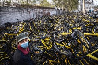 Đúng là Trung Quốc cái gì cũng có, kể cả nghĩa trang cho xe đạp