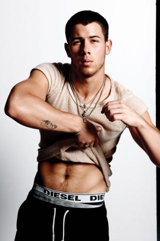 Nick Jonas bất ngờ thông báo đến Việt Nam lần đầu tiên