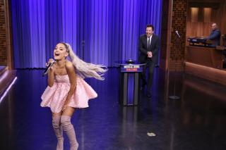 Tất tần tật về album mới đánh dấu màn tái xuất của Ariana Grande