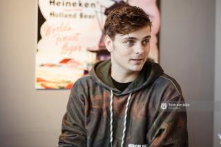 Phỏng vấn độc quyền: Martin Garrix xác nhận tình cảm với chân dài xinh đẹp, muốn đưa bạn gái đến Việt Nam lần tới