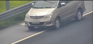 Nữ tài xế lùi xe trên cao tốc Hà Nội - Hải Phòng bị tước bằng lái xe 2 tháng, xử phạt 1 triệu đồng
