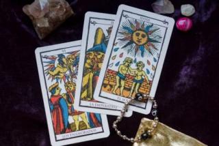 Bói bài Tarot thứ 6 ngày 24/12/2021: Xã hội nể trọng nhưng tình yêu nhạt lắm rồi!