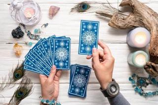 Bói bài Tarot tuần từ 10/1 đến 16/1/2022: Tận dụng may mắn để kiếm tiền