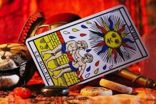 Bói bài Tarot thứ 7 ngày 29/1/2022: Đường tình rực rỡ dịp cuối năm