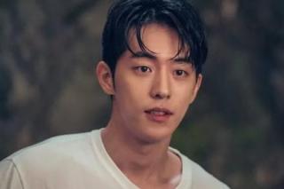 Nam Joo Hyuk từng ở nhà không có phòng vệ sinh, quanh năm chỉ ăn mì gói