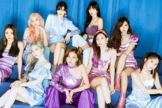 TWICE tiếp tục quảng bá tại Mỹ