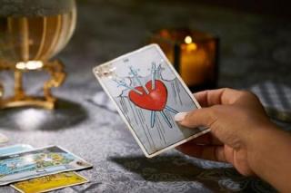 Bói bài Tarot từ 27/6 đến 3/7/2022: Bùng hẹn liên tục