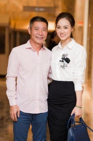 Vợ Công Lý bất ngờ đăng đàn:  Xin đừng chà đạp lên gia đình tôi nữa! 