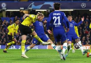 Chelsea vào tứ kết Champions League sau trận thắng Dortmund