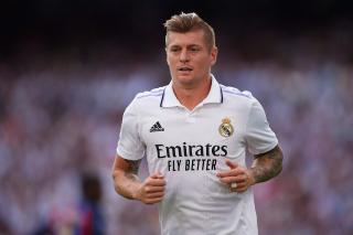 Kroos gia hạn với Real Madrid