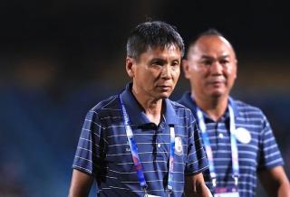 HLV Võ Đình Tân đã quyết định từ chức tại CLB Khánh Hòa 