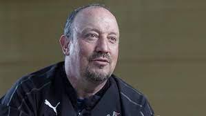 Rafa Benitez đưa ra cảnh báo với Xabi Alonso