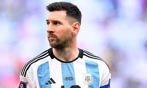 Messi bị khởi kiện