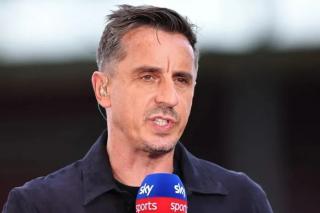  Gary Neville: 'Man United thi đấu tệ hơn cả đội bóng nghiệp dư'