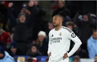 Chiếc áo Real Madrid: Thách thức quá lớn cho Kylian Mbappe?