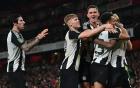 Newcastle đánh bại Arsenal 2-0 ở bán kết lượt đi Cúp Liên đoàn, tiến gần Wembley