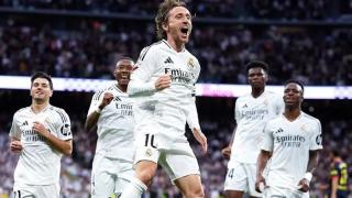 Modric tỏa sáng giúp Real Madrid cân bằng điểm số với Barcelona