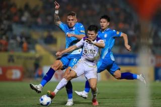 Tổng kết vòng 15 LPBank V.League 1-2024/25: Chủ nhà  nhịn miệng đãi khách 