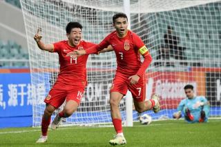 U22 Trung Quốc bị CĐV phản đối dữ dội vì dùng đội U20 đấu U22 Việt Nam