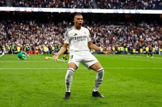 Mbappe phá sâu kỷ lục 71 năm, vượt cả huyền thoại Di Stefano trong mùa đầu tại Real Madrid