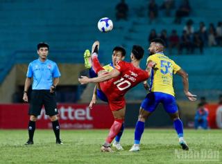 Hà Nội FC thua sốc Thể Công Viettel, bị loại sớm khỏi Cúp Quốc gia 2025