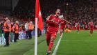 Diego Simeone nhận thẻ đỏ vì phản ứng dữ dội với CĐV Liverpool tại Champions League