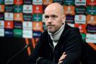 Erik ten Hag đàm phán trở lại Ajax sau khi John Heitinga bị sa thải, đồng thời được Wolves liên hệ