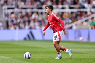 Man United tính lặp lại thương vụ Harry Amass: Sheffield Wednesday muốn mượn Biancheri và Victor Musa