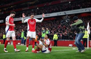 Thierry Henry cảnh báo Arsenal: Man City đang trở lại và cuộc đua vô địch Premier League trở nên ngột ngạt