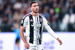 Dusan Vlahovic chọn Barcelona làm bến đỗ ưu tiên nếu rời Juventus hè 2026