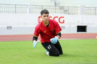 U19 Việt Nam bổ sung 10 cầu thủ, có Việt kiều Aaron Tú Vinh Napierala