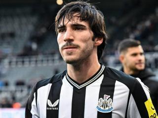 Man Utd tiếp cận Tonali, nhưng không “phá két”