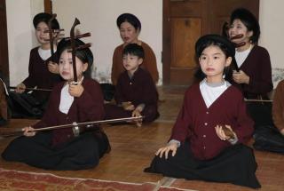 Âm vang di sản giữa nhịp sống hiện đại: Hành trình gìn giữ tiếng Xẩm ở Yên Từ