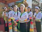 Chiếc khăn trắng của phụ nữ Mường: Dấu ấn bản sắc được trao truyền qua nhiều thế hệ