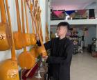 Chàng trai Tày gìn giữ hồn Then từ những trái bầu
